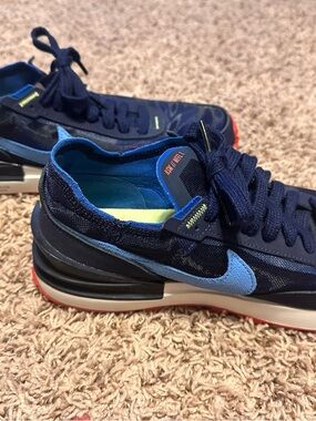 Nike Navy & Carolina Blue waffle one se sneaker size 8.5 men’s/womens 10